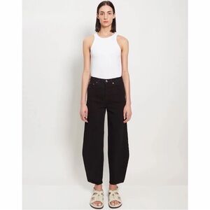 New w/ Tags Toteme Barrel Leg Jeans in Black size 29/32.